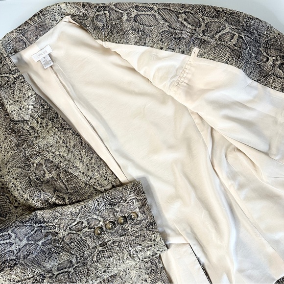 Chico’s Cobra Jaquard Print Metallic Blazer Gold Chicos size 1, size medium - Picture 5 of 12